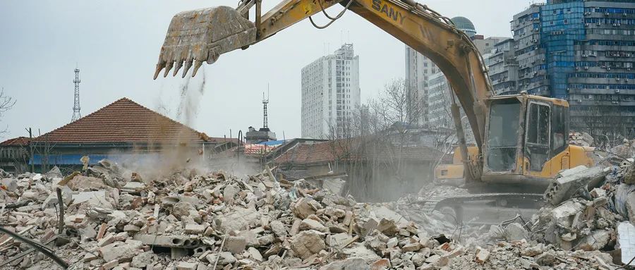 四川夫妻，在北京花3万买下530平宅基地，17年后获得拆迁补偿1135万
